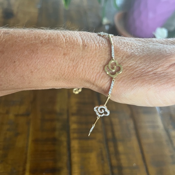 Diamond and 14kt Gold Bracelet - Picture 5 of 12